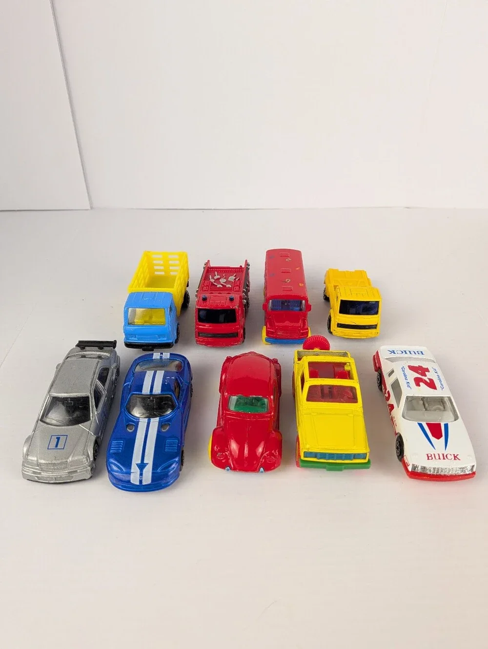 Maisto Set Of 9 Die-Cast Toy Vehicles See Description For Details